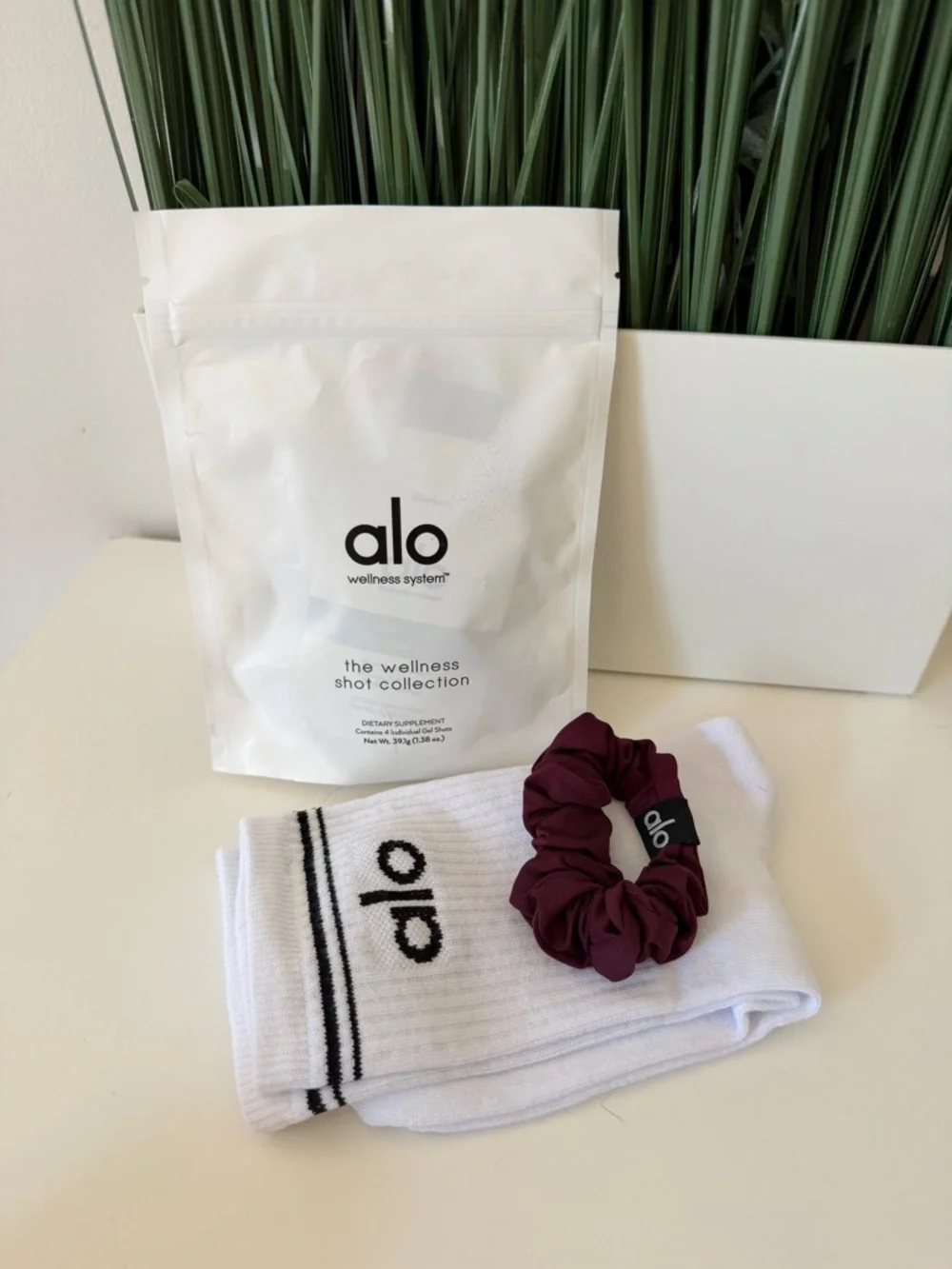 ALO Yoga Wellness Shot Collection Pack - White with Multicolor Accents